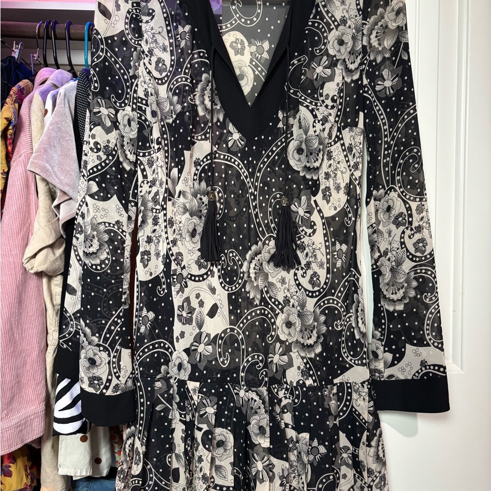 Bisou Bisou Black and Cream Floral Dress